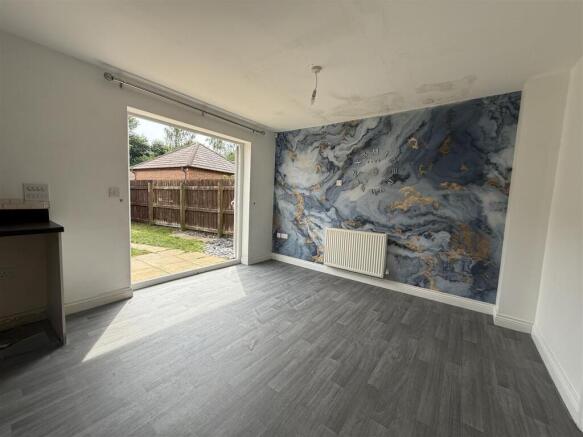 Kitchen/Dining Area