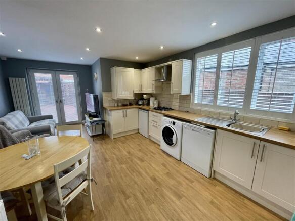 Kitchen / Diner