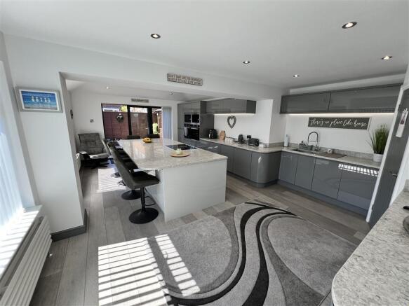 Kitchen Diner