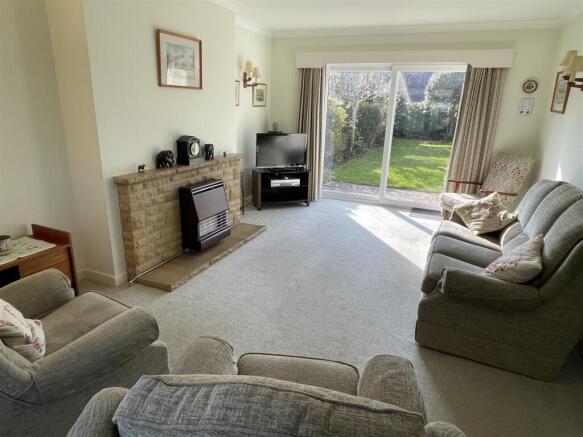 Sitting Room.JPG