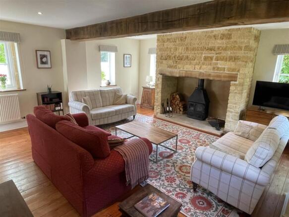 Sitting Room.JPG