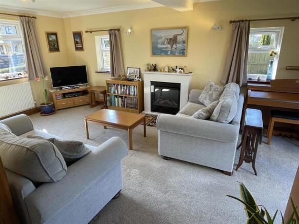 Sitting Room.JPG