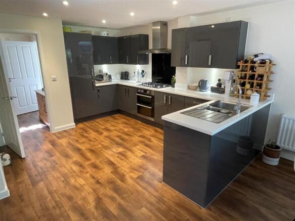 Kitchen.JPG