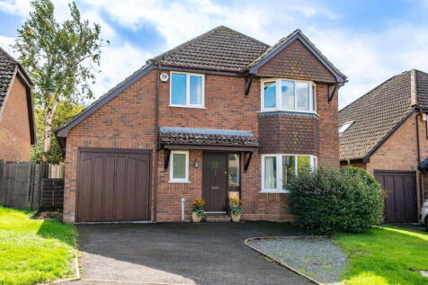 Two Gate Meadow, Overton, Basingstoke, RG25 3TG