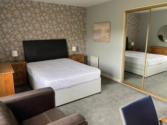 Bedroom1.JPG