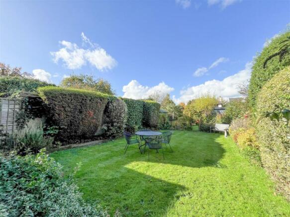 garden 2.jpg