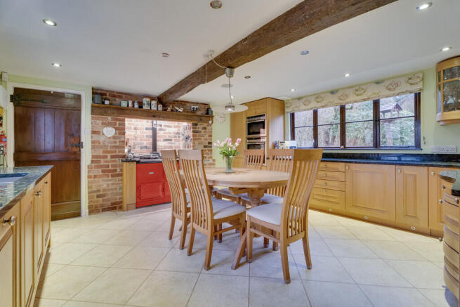 Maltings Farmhous...
