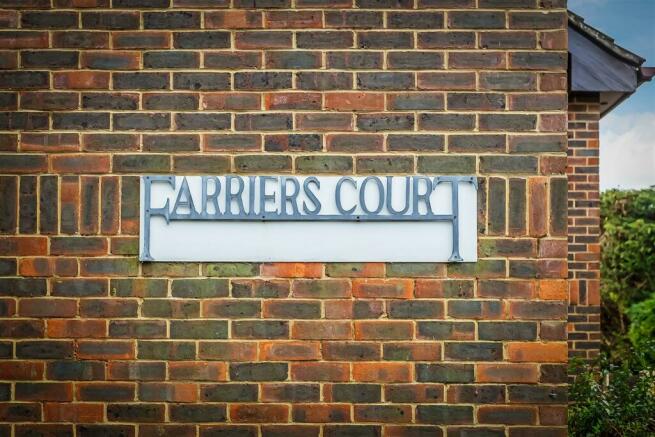4-Farriers-Court-17.jpg