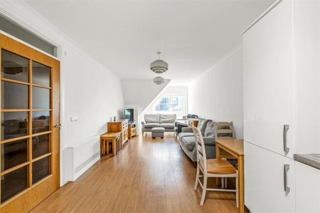 Flat-28-Fitznell-Court-1.jpg