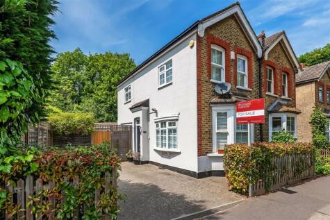 Shorts Road, Carshalton Village