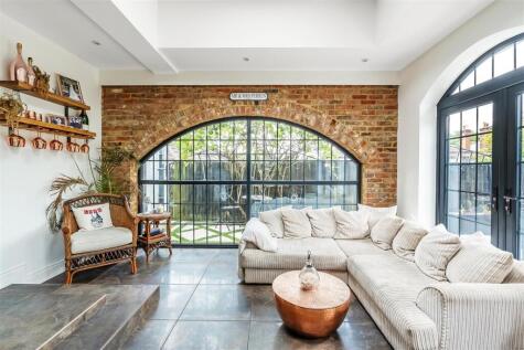 Hill Road, Carshalton Beeches