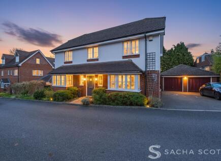 Osprey Drive, Epsom, KT18