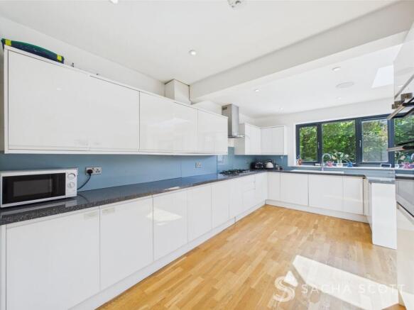 kitchen / Breakfast Room