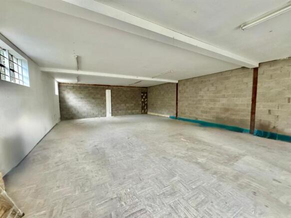 PHOTO-2025-08-09-07-37-33 (4).jpg