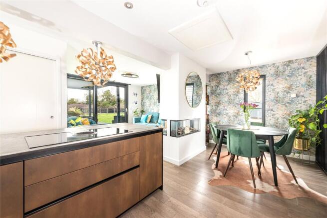 Kitchen/Dining Area