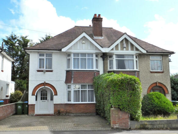 3 bedroom semidetached house for sale in Rownhams Road