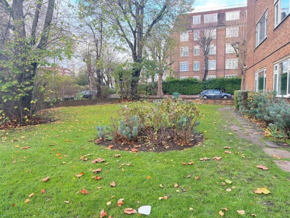 Communal Gardens.jpg