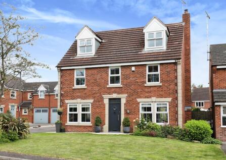Kyle Close, Renishaw, Sheffield, Derbyshire, S21
