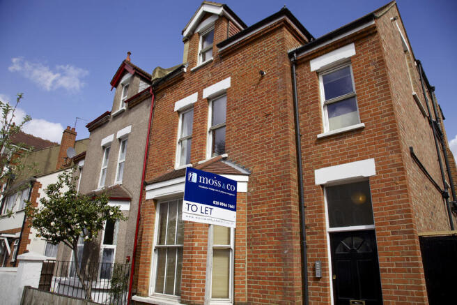 flat merton rd