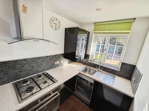 09c4df05-Kitchen 202.jpg