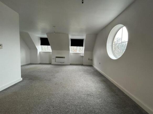 Lounge (L Shaped)