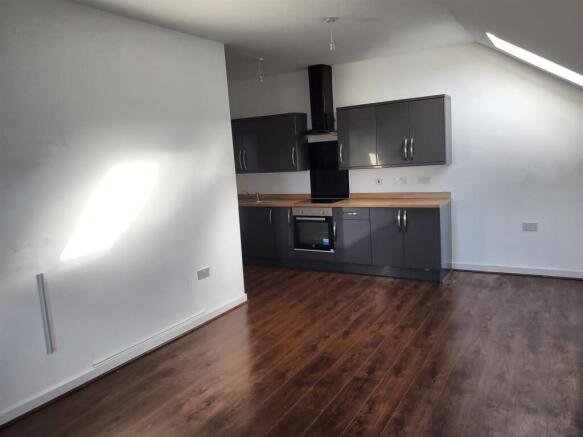 Lounge Kitchen