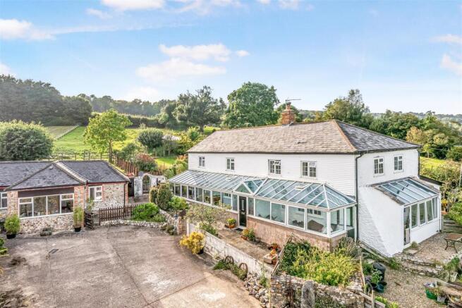 Courtyard & Barn Cottage