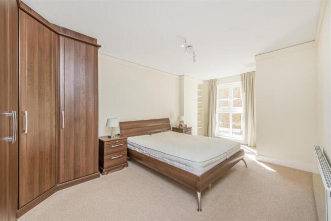 Bedroom (1).jpg