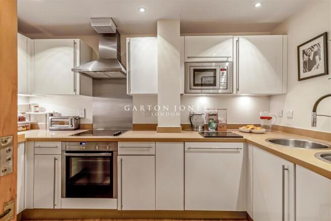 Kitchen.JPG