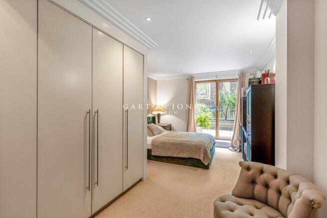Bedroom.JPG