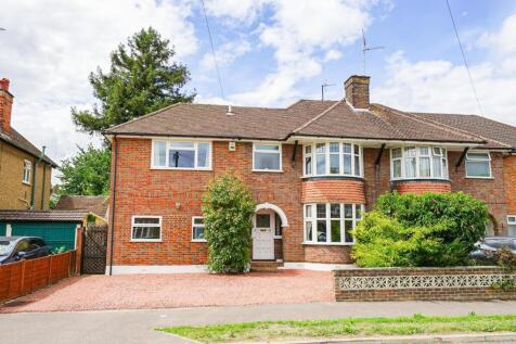 Ashburnham Crescent, Linslade