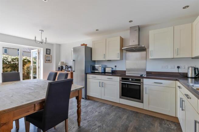Kitchen diner