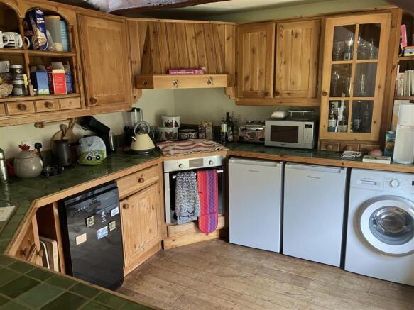 Kitchen.JPG