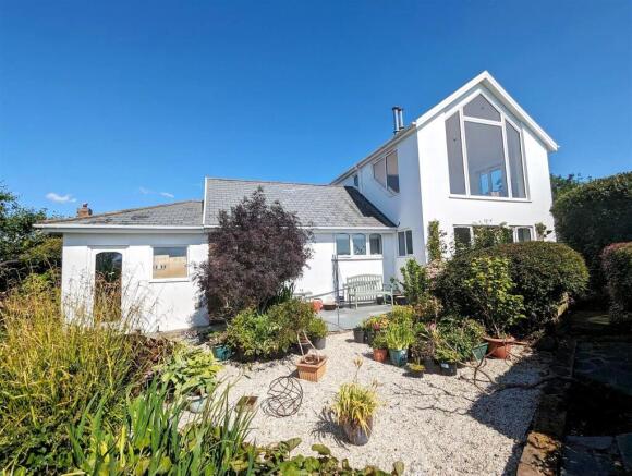 uyrzyI-GWUSqJlWMxfHRiw 1.jpg