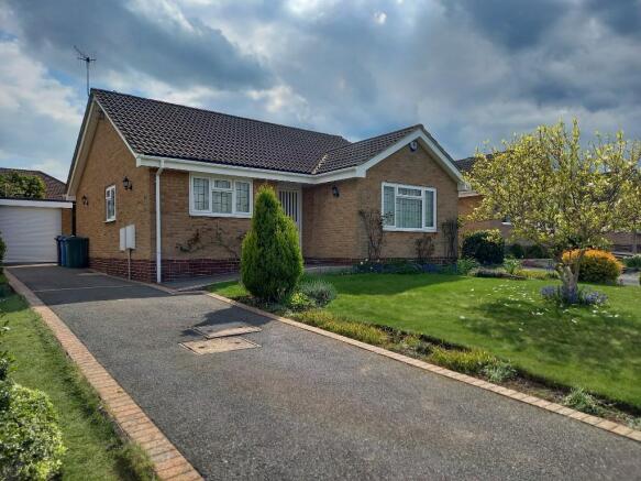 2 Barnham Close