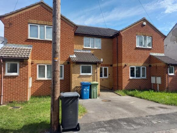8B Heywood Street