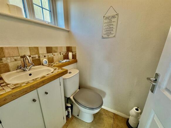 CLOAKROOM WC