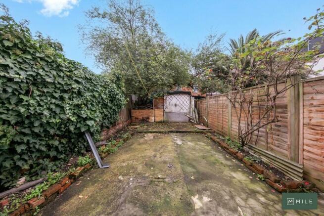 4 Cobbold Road - ...