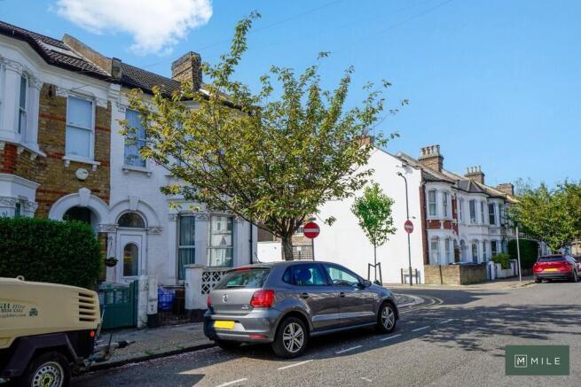 81 Purves Road - ...