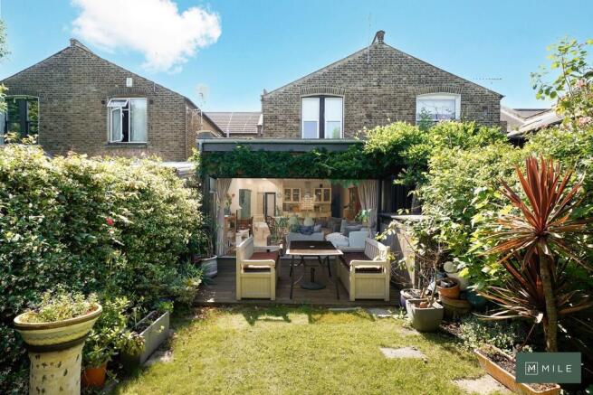 6a Radcliffe Aven...