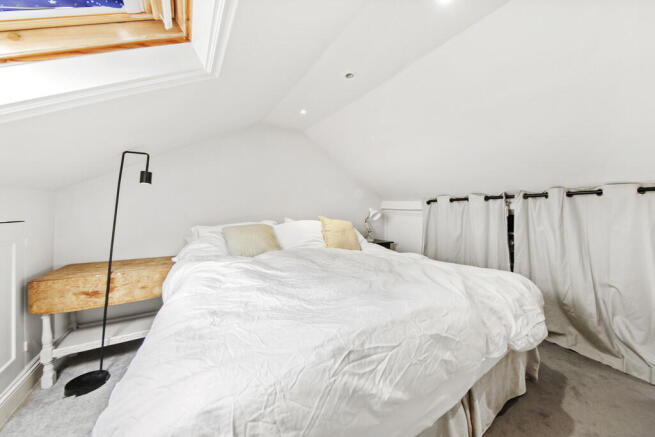 2b Clifford Garde...