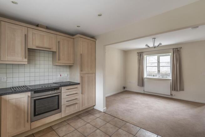 Kitchen / Dining Area
