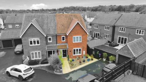 Watts Drive, Shifnal, TF11