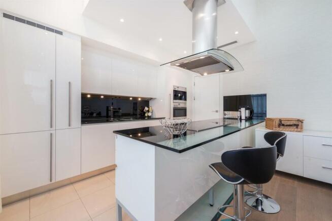 Kitchen/Dining Area