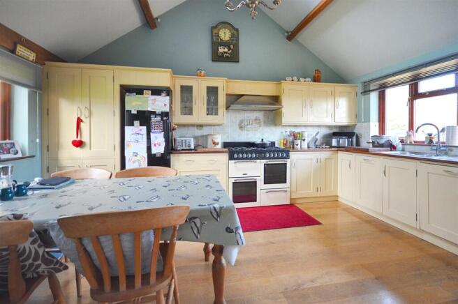 Kitchen/Breakfast Room