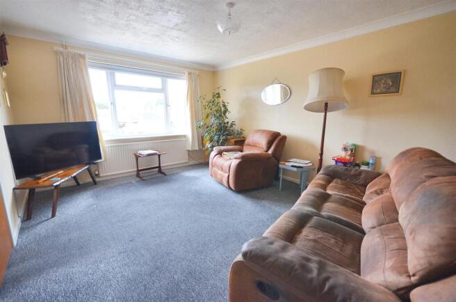 Sitting/Dining Room