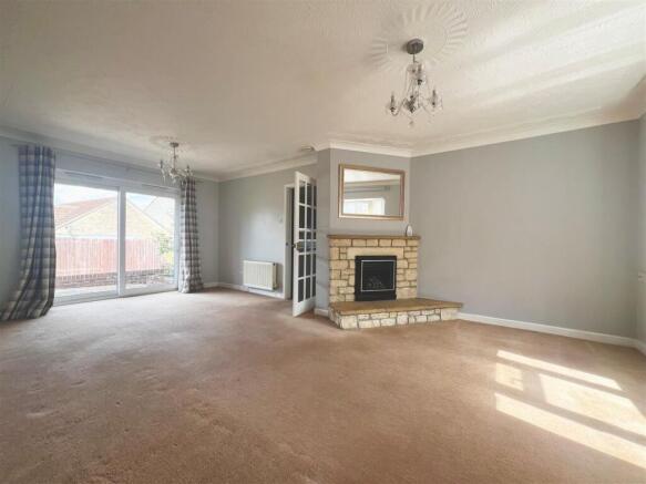 Sitting/Dining Room