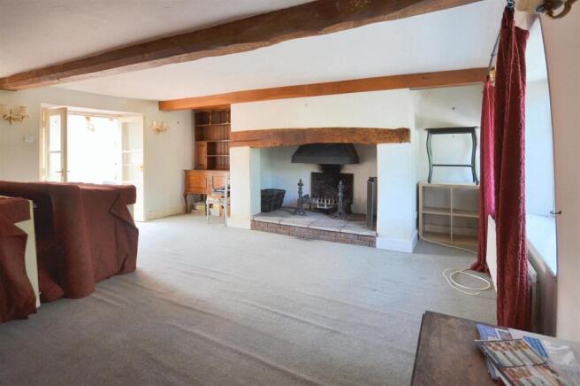 Sitting/Dining Room