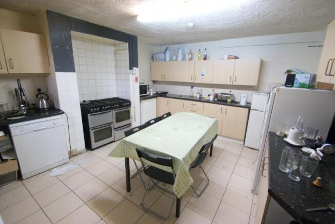9 Bedroom Terraced House To Rent In Ash Grove Hyde Park Leeds Ls6