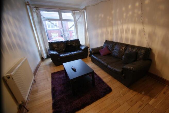 7 Bedroom Terraced House To Rent In Manor Drive Hyde Park Leeds Ls6